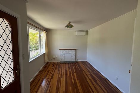 Photo of property in 25 Montreal Grove, Kingston, Wellington, 6021