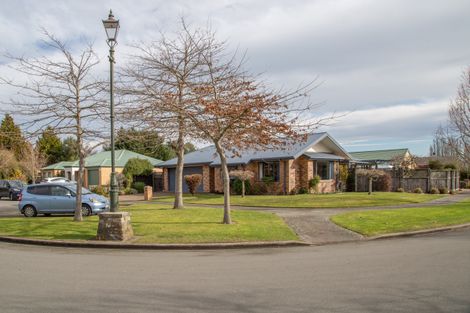 Photo of property in 16 Riegler Place, Belfast, Christchurch, 8051
