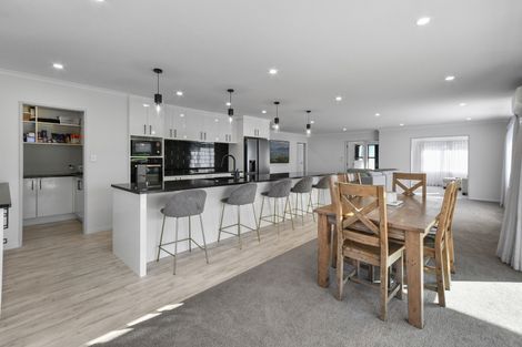 Photo of property in 28 Thomason Crescent, Pokeno, 2402