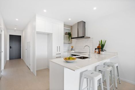 Photo of property in 12 Juniper Drive, Rosehill, 2113