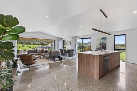 Photo of property in 10 Lakeview Lane, Mangawhai, 0573