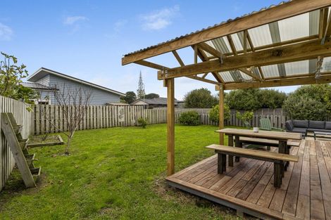 Photo of property in 4 Te Wiremu Lane, Otaki, 5512