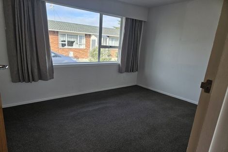 Photo of property in 1/170 Ruahine Street, Roslyn, Palmerston North, 4414