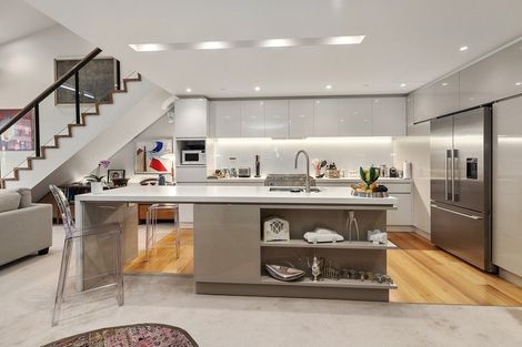 Photo of property in Clyde Quay Wharf, 3c/6 Clyde Quay Wharf, Te Aro, Wellington, 6011