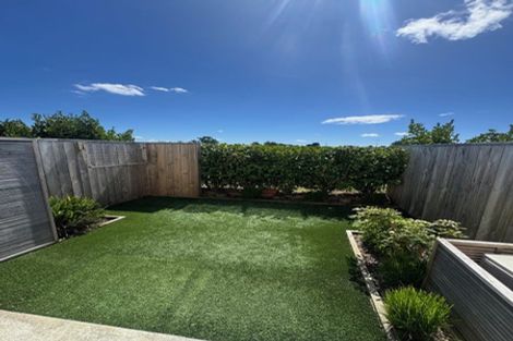 Photo of property in 9/87 Taikata Road, Te Atatu Peninsula, Auckland, 0610