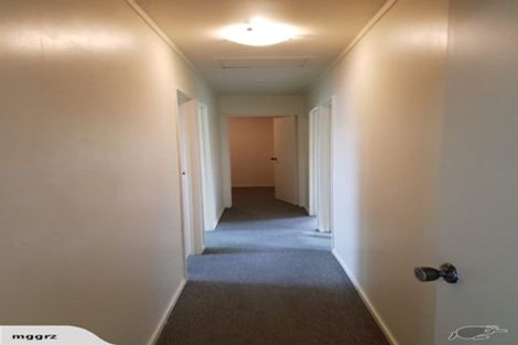 Photo of property in 32 Heathdale Crescent, Papakura, 2110