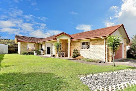 Photo of property in 38 Milson Drive, Papakura, 2110