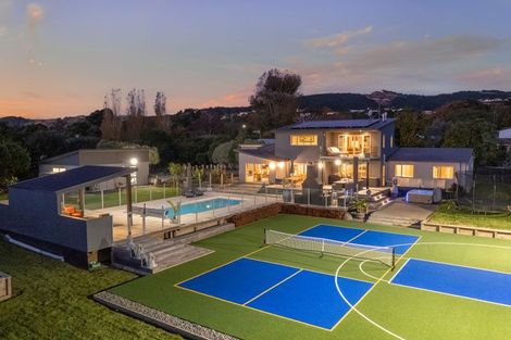 Photo of property in 1 Moss Lane, Raumati Beach, Paraparaumu, 5032