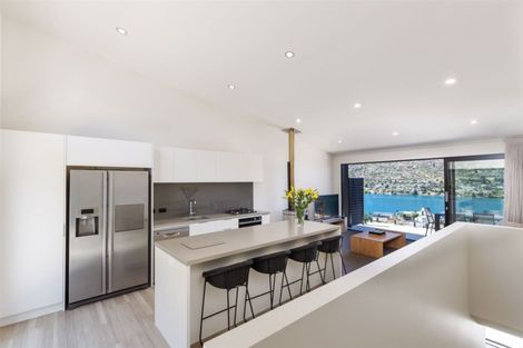 Photo of property in 13 Highlands Close, Queenstown, 9300
