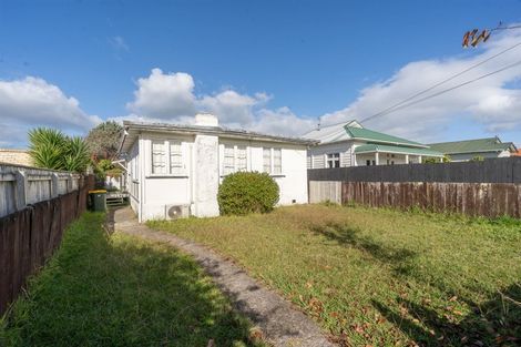 Photo of property in 102 Cook Street, Hamilton East, Hamilton, 3216