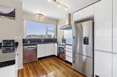 Photo of property in 23 Freyberg Street, Lyall Bay, Wellington, 6022