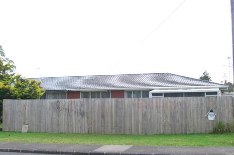 Photo of property in 1/56 Royal View Road, Te Atatu South, Auckland, 0610