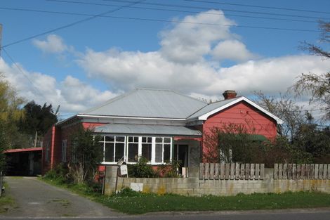 Photo of property in 29 Russell Street, Marton, 4710