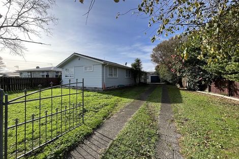 Photo of property in 118 Chichester Drive, Rosehill, Papakura, 2113