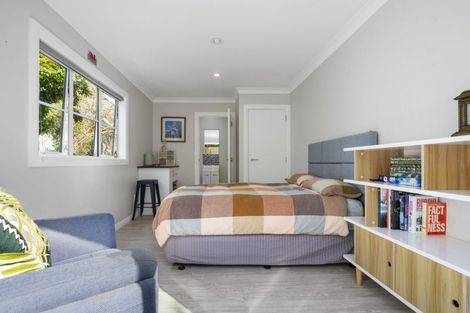Photo of property in 16 Tralee Street, Omokoroa, 3114