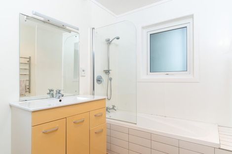 Photo of property in 99a Churton Drive, Churton Park, Wellington, 6037