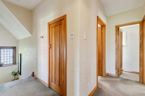 Photo of property in 4 Nicholson Road, Khandallah, Wellington, 6035