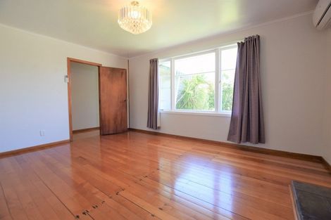 Photo of property in 20a Amberley Avenue, Te Atatu South, Auckland, 0610