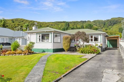 Photo of property in 13 Hay Street, Wainuiomata, Lower Hutt, 5014
