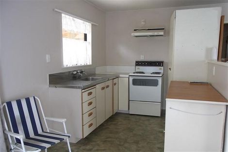 Photo of property in 14 Dellys Grove, Levin, 5510