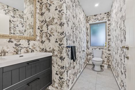 Photo of property in 19 Marlowe Place, Rolleston, 7614