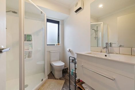 Photo of property in 17 Cheviot Street, Jacks Point, 9371
