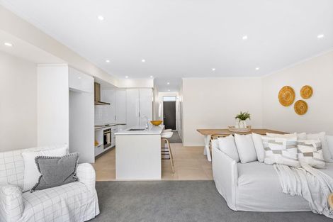 Photo of property in 44 Owen Chapman Drive, Red Beach, 0932