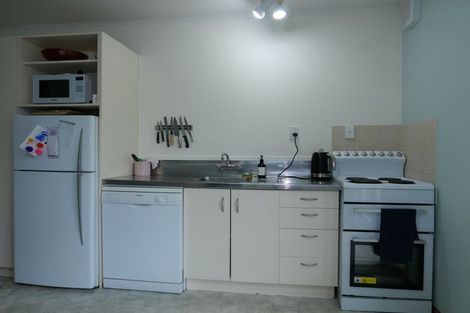 Photo of property in 82 Severn Street, Island Bay, Wellington, 6023