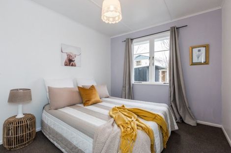 Photo of property in 12 Nimon Street, Havelock North, 4130