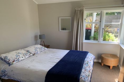 Photo of property in 3 Church Lane, Point Howard, Lower Hutt, 5013