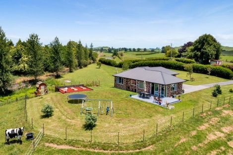 Photo of property in 26 Ahuroa Road, Toko, Stratford, 4392