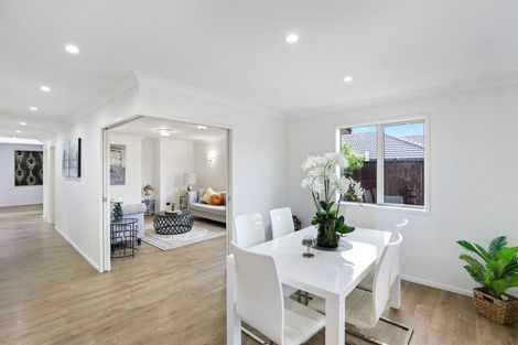 Photo of property in 42 Castellina Drive, Karaka, Papakura, 2113