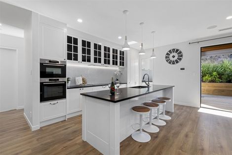 Photo of property in 8 Tawatawa Street, Long Bay, Auckland, 0630