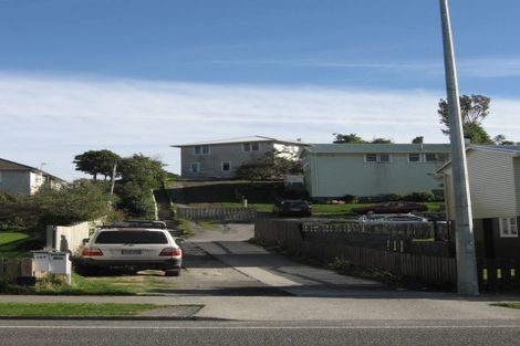 Photo of property in 127 Mungavin Avenue, Ranui, Porirua, 5024