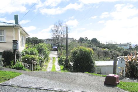 Photo of property in 2 Hilltop Avenue, Morningside, Whangarei, 0110