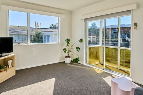 Photo of property in 8b Tireti Road, Titahi Bay, Porirua, 5022