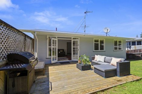 Photo of property in 12 Regent Place, Blagdon, New Plymouth, 4310