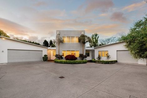 Photo of property in 56 Saint James Drive, Huntington, Hamilton, 3210