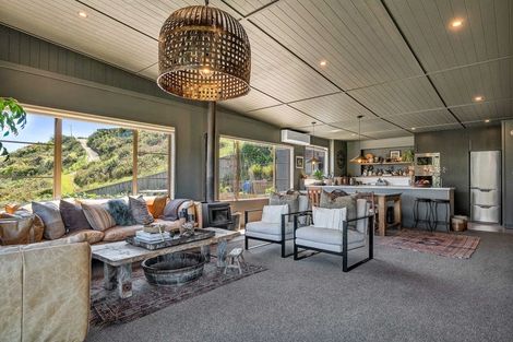 Photo of property in 69 North Street, Mokau, 4376