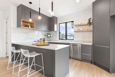 Photo of property in 17e Stanniland Street, Sunnyhills, Auckland, 2010