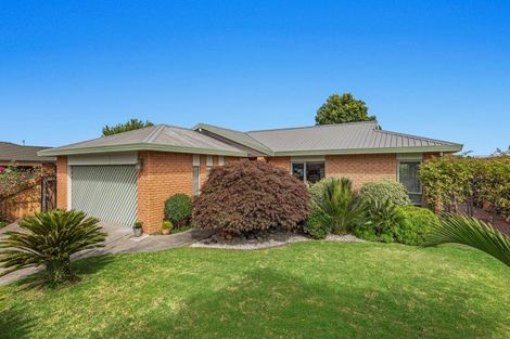 Photo of property in 9 Edgewater Grove, Whakatane, 3120