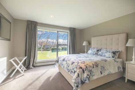 Photo of property in 9 Hollyhock Lane, Wanaka, 9305