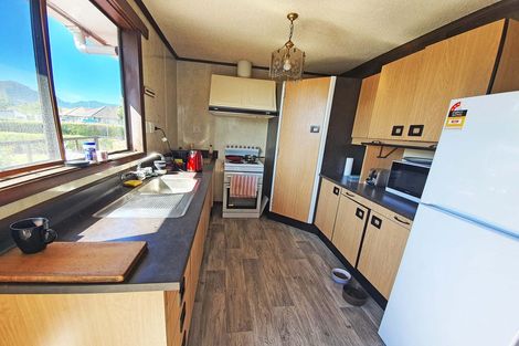 Photo of property in 13 Domett Street, Kawerau, 3127