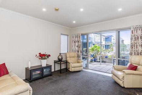 Photo of property in 4-u8 Seaview Road, Paraparaumu Beach, Paraparaumu, 5032