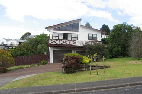 Photo of property in 14 Tesla Place, Totara Vale, Auckland, 0629