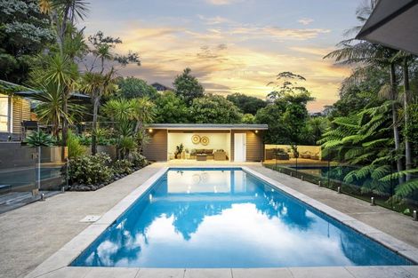 Photo of property in 14 Aberdeen Road, Campbells Bay, Auckland, 0620