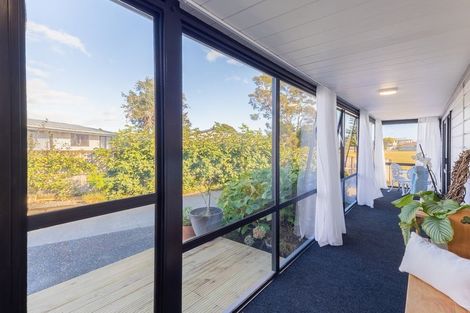 Photo of property in 20 Olive Terrace, Paraparaumu Beach, Paraparaumu, 5032