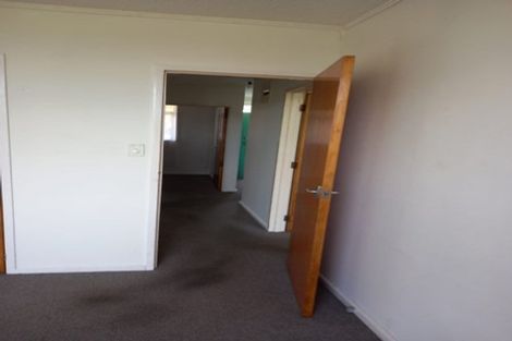 Photo of property in 19 Barber Grove, Moera, Lower Hutt, 5010