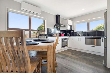 Photo of property in 112a Queen Street, Waiuku, 2123