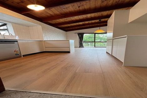 Photo of property in 11 Felicity Place, Unsworth Heights, Auckland, 0632
